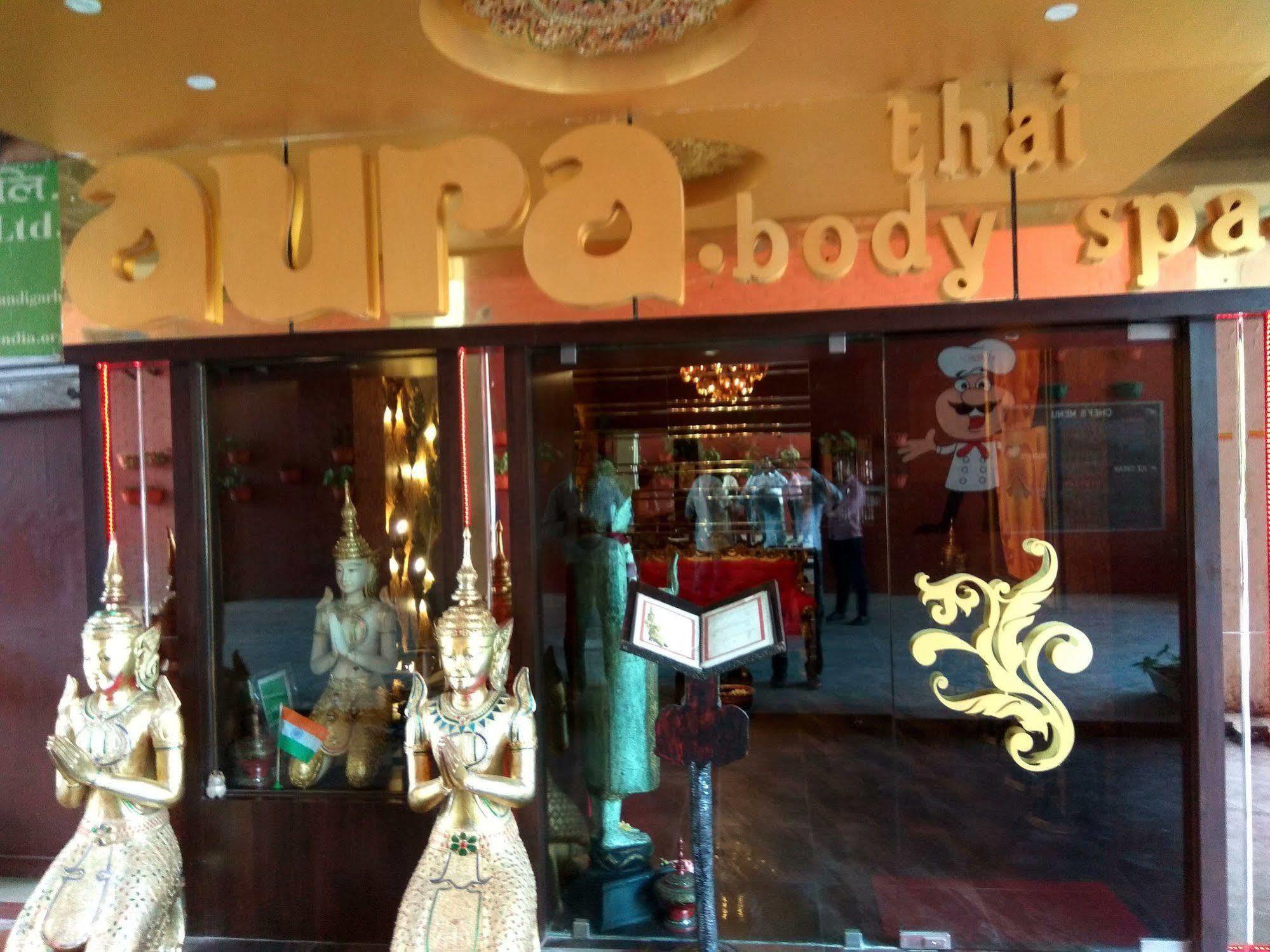 アイコン ア ブティック ホテル Chandīgarh エクステリア 写真